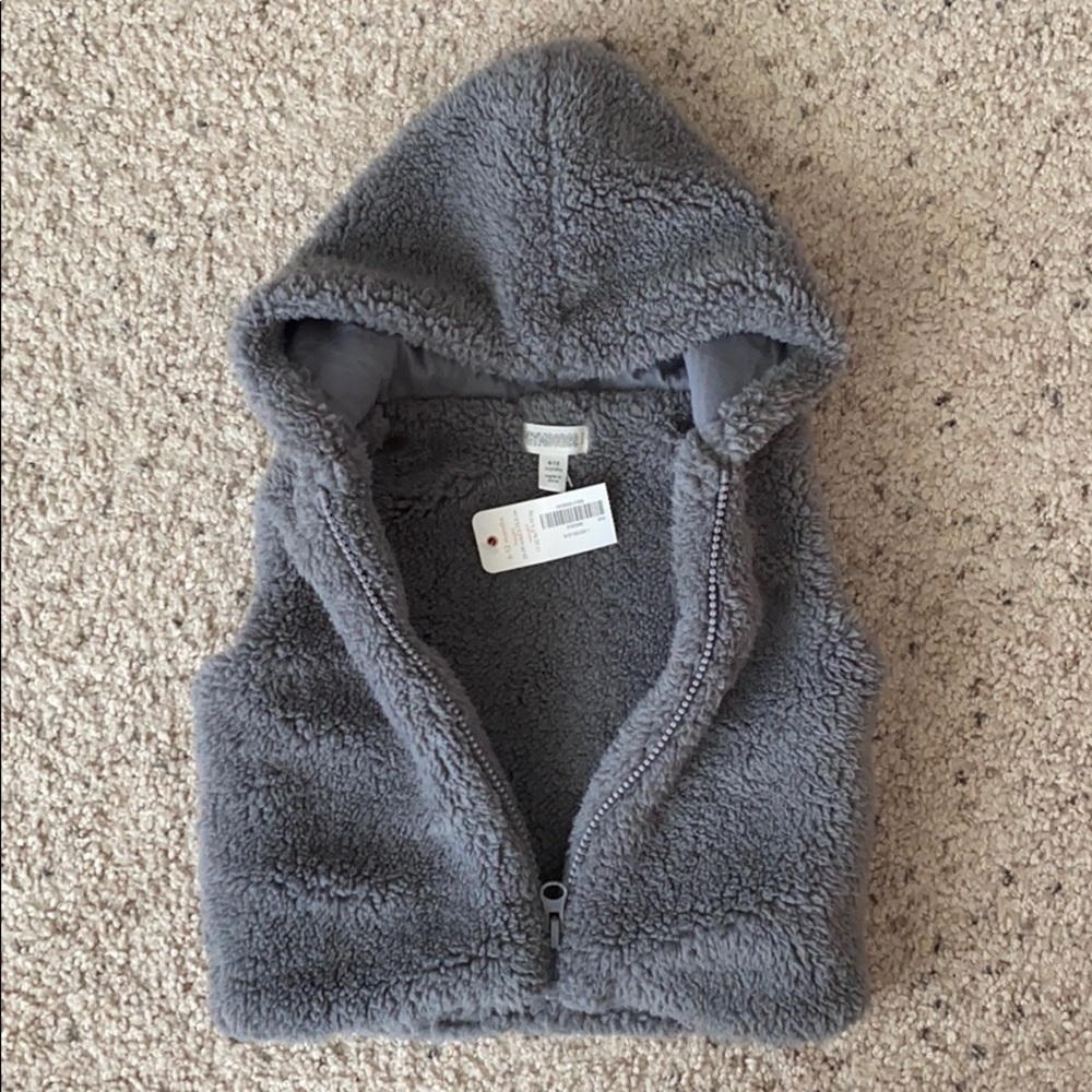 NWT Gymboree Sherpa style baby vest